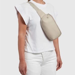 Mono’s Metro Sling bag- NEW